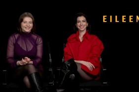 Eileen Interview: Anne Hathaway & Thomasin McKenzie on Characters, Underrated Movies